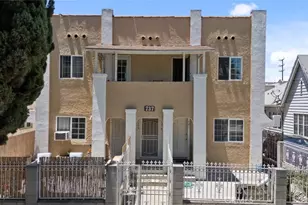 737 N Ridgewood Pl, Los Angeles, CA 90038 - Photo 2