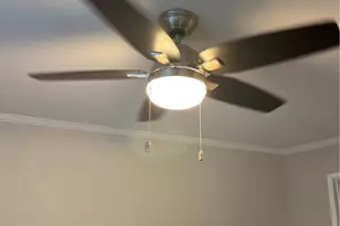 5585 E Pacific Coast Hwy, Long Beach, CA 90804 - Photo 12