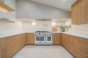 3636 Camino de la Cumbre, Sherman Oaks, CA 91423 - Photo 22