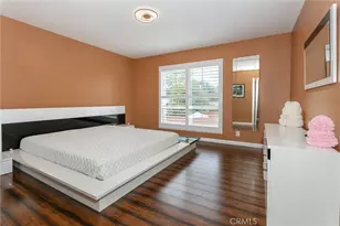 20925 Almazan Rd, Woodland Hills, CA 91364 - Photo 24