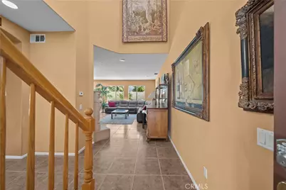 27637 Cordovan Drive, Canyon Country, CA 91351 - Photo 4