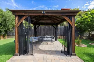 10101 Lanark St, Los Angeles, CA 91352 - Photo 50