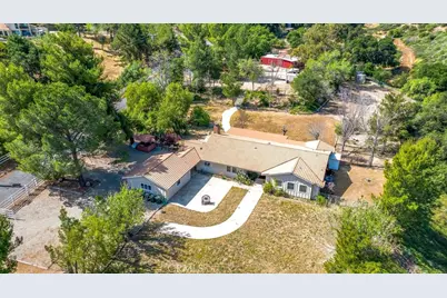 26615 Mountain Park Road, Canyon Country, CA 91387 - Photo 8