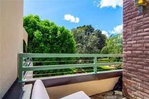 18739 Hatteras St, Tarzana, CA 91356 - Photo 20