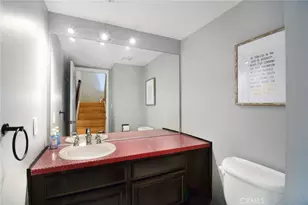 18739 Hatteras St, Tarzana, CA 91356 - Photo 12
