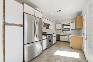 18228 Keswick, Reseda, CA 91335 - Photo 10