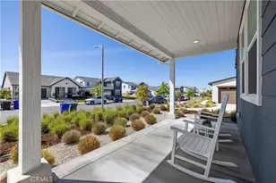 28445 Sunny Ridge Ter, Castaic, CA 91384 - Photo 2