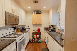 13360 Kelowna, Arleta, CA 91331 - Photo 6