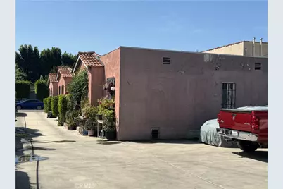 1171 W 38th Street, Los Angeles, CA 90037 - Photo 8