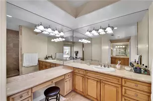 19726 Trammell, Chatsworth, CA 91311 - Photo 24