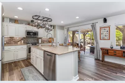 26548 Cardinal, Canyon Country, CA 91387 - Photo 10