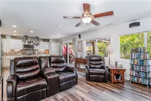 26548 Cardinal, Canyon Country, CA 91387 - Photo 10