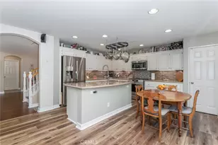 26548 Cardinal, Canyon Country, CA 91387 - Photo 10