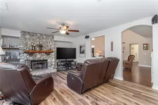 26548 Cardinal, Canyon Country, CA 91387 - Photo 8
