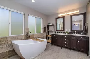 26548 Cardinal, Canyon Country, CA 91387 - Photo 18