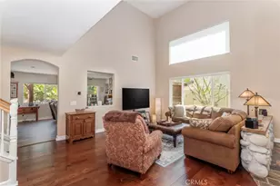 26548 Cardinal, Canyon Country, CA 91387 - Photo 4