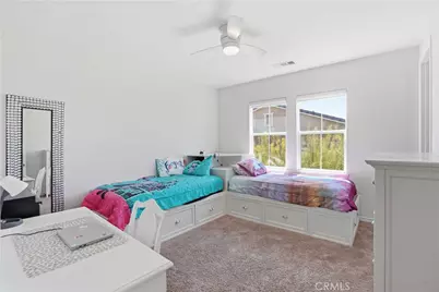 26492 Township Street, Saugus, CA 91350 - Photo 38