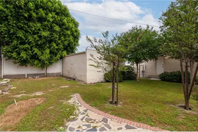 235 W Santa Anita, Burbank, CA 91502 - Photo 38