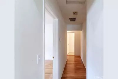 235 W Santa Anita, Burbank, CA 91502 - Photo 20