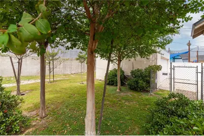 235 W Santa Anita, Burbank, CA 91502 - Photo 40