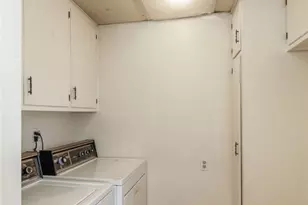 235 W Santa Anita, Burbank, CA 91502 - Photo 16