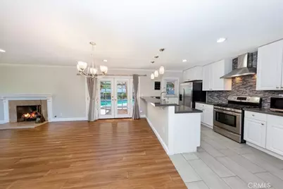 23000 Lull Street, Canoga Park, CA 91304 - Photo 6