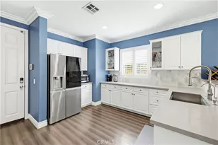 19890 Holly Dr, Saugus, CA 91350 - Photo 24