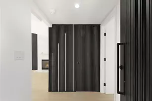 20528 Hamlin St, Winnetka, CA 91306 - Photo 6