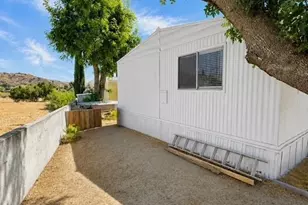 16274 Vasquez Canyon Rd, Canyon Country, CA 91351 - Photo 10