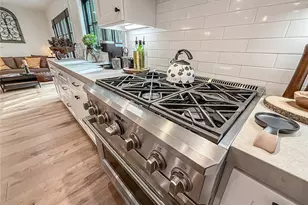 1079 Powderhorn Ct, Oak Park, CA 91377 - Photo 10