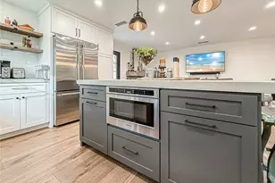 1079 Powderhorn Ct, Oak Park, CA 91377 - Photo 14