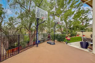 1079 Powderhorn Ct, Oak Park, CA 91377 - Photo 46