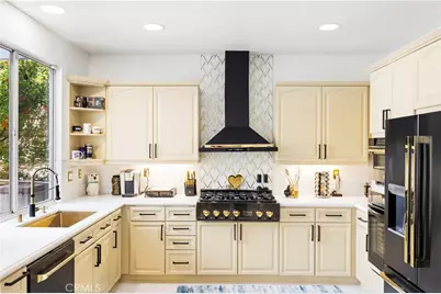 23233 Sageview Court, Valencia, CA 91354 - Photo 22