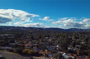 23377 Friar, Woodland Hills, CA 91367 - Photo 40