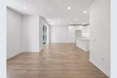 9425 N Sepulveda Blvd. #4, North Hills, CA 91343 - Photo 6