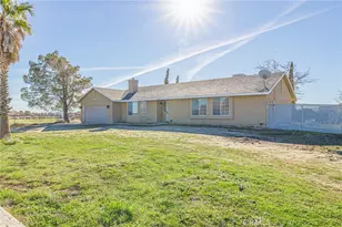 7930 Elder, Rosamond, CA 93560 - Photo 32