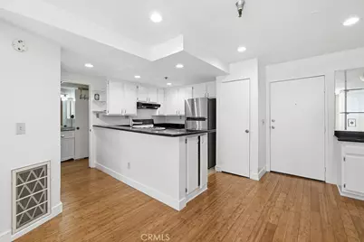 5143 Bakman #104, North Hollywood, CA 91601 - Photo 6