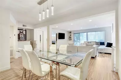 18324 Clark #119, Tarzana, CA 91356 - Photo 2