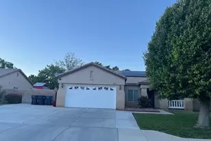 2037 W Ave H6, Lancaster, CA 93536 - Photo 2