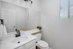 29522 Mammoth, Canyon Country, CA 91387 - Photo 24