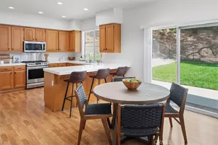 29522 Mammoth, Canyon Country, CA 91387 - Photo 10