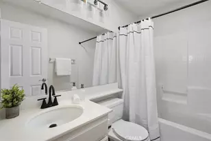 29522 Mammoth, Canyon Country, CA 91387 - Photo 22