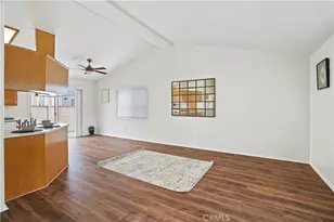 19853 Cottonwood Dr, Canyon Country, CA 91351 - Photo 4
