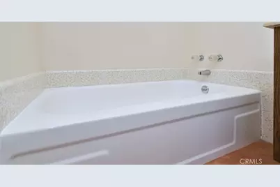 19970 Greenbriar Drive, Tarzana, CA 91356 - Photo 40