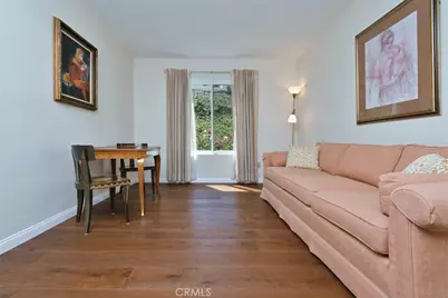 19970 Greenbriar Drive, Tarzana, CA 91356 - Photo 24