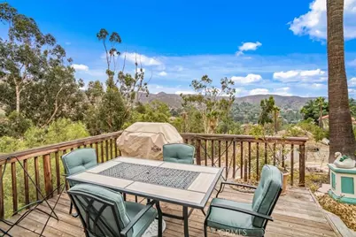 9730 Mustang Way, Sunland, CA 91040 - Photo 12