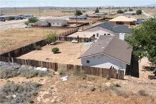 10416 Peach Ave, California City, CA 93505 - Photo 26