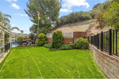 28931 Woodside, Saugus, CA 91390 - Photo 22