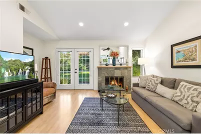 19958 Avenue Of The Oaks, Newhall, CA 91321 - Photo 8