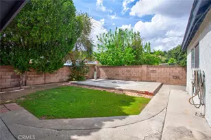 27431 Arriola Ave, Saugus, CA 91350 - Photo 28